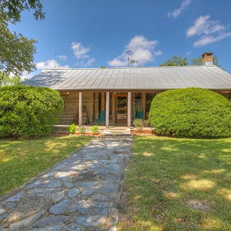 Historic Log Cabin Retreat Near Town On 5 Acres!